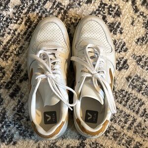 Veja White and Tan Women's Sneakers